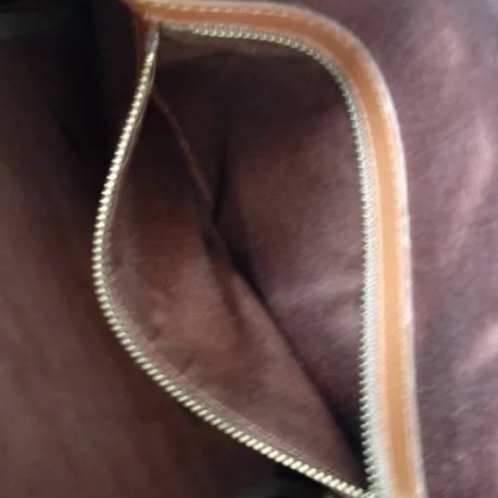 AUTH Authentic Valentino Garavani Brown Leather Tassel Handbag Tote - Picture 9 of 12